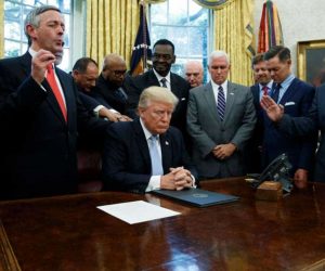 Donald Trump: the praying president